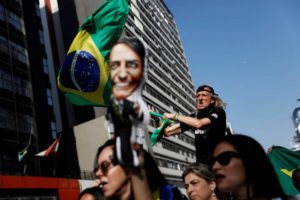 ermitanos evangelicos generales violentos y apunalados brasil y las elecciones del delirio